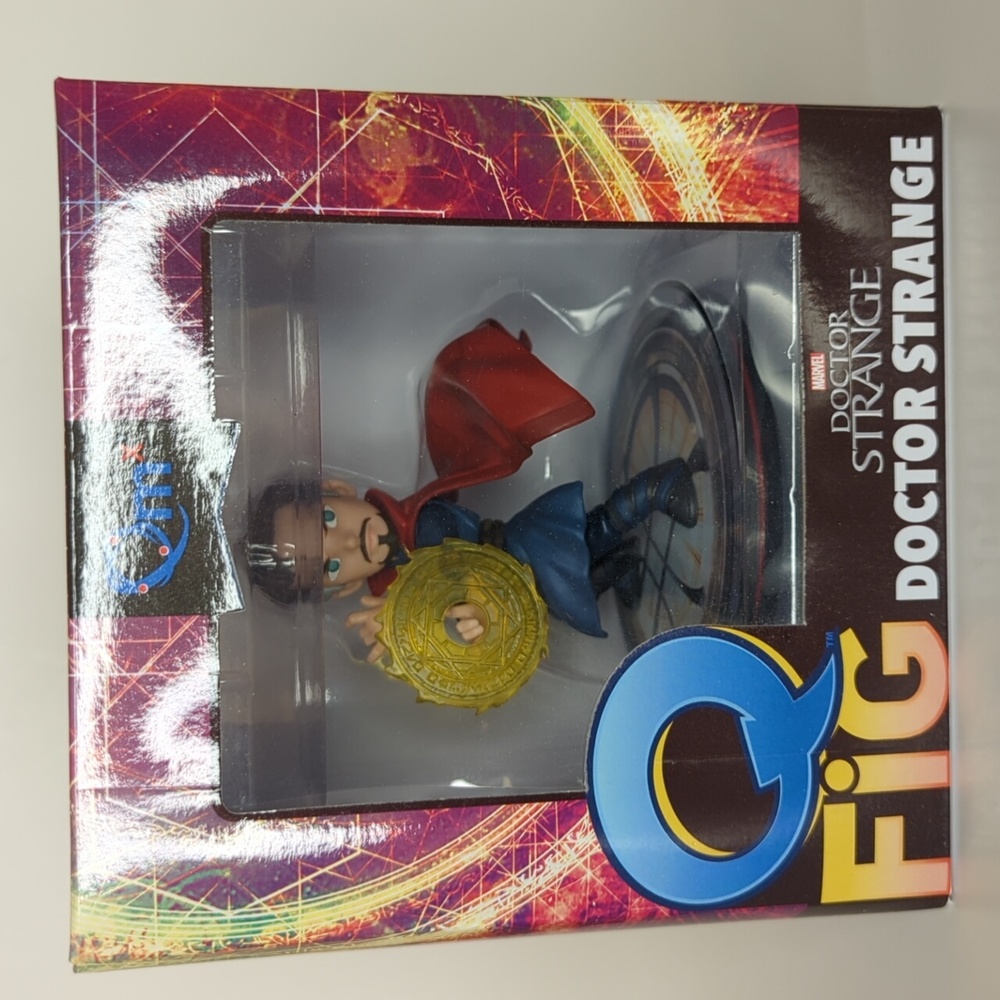 DOCTOR STRANGE Q-Fig Quantum Mechanix Vinyl Figure Marvel Loot Crate Exclusive